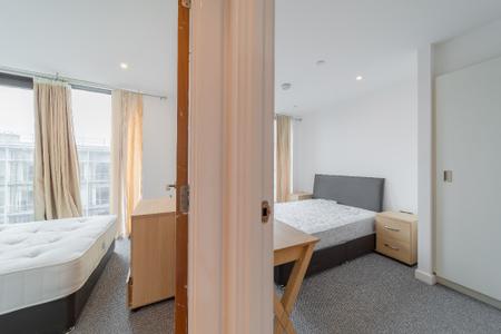 2 bedroom Apartment to let in St Pauls Square, City Centre, Sheffield, S1