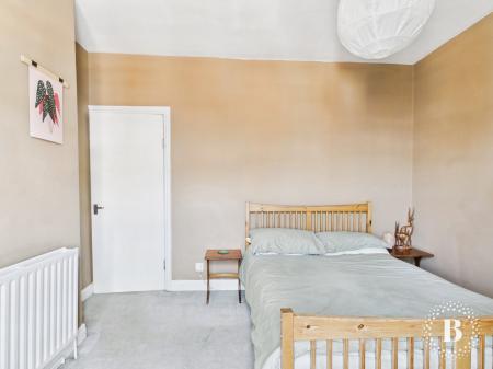3 bedroom Terraced House for sale in Dinnington Road, Woodseats, Sheffield, S8