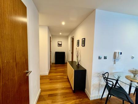 1 bedroom Apartment to let in St Pauls Square, City Centre, Sheffield, S1