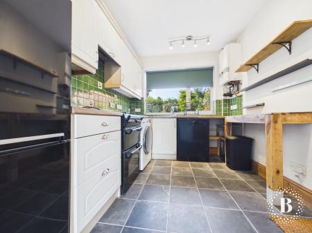 3 bedroom Semi-detached house to let in Beaver Hill Road, Woodhouse, Sheffield, S13