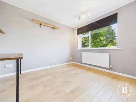 3 bedroom Semi-detached house to let in Beaver Hill Road, Woodhouse, Sheffield, S13