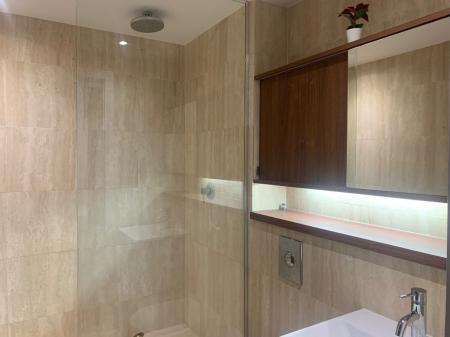 2 bedroom Apartment to let in St Pauls Square, City Centre, Sheffield, S1