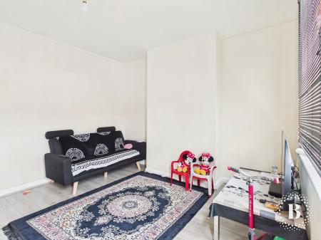 3 bedroom Terraced House for sale in Cecil Square, Sheffield, S2