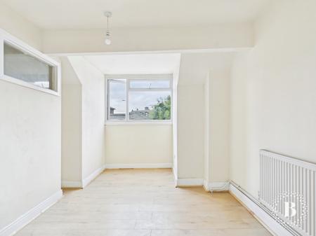 3 bedroom Terraced House for sale in Cecil Square, Sheffield, S2