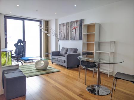 1 bedroom Apartment to let in St Pauls Square, City Centre, Sheffield, S1