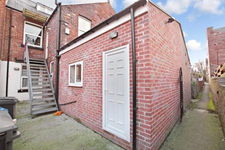 2 bedroom Ground floor flat to let in Ecclesall Road, Ecclesall Road, Sheffield, S11