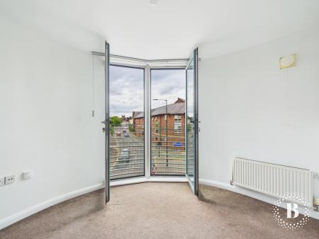 2 bedroom Flat for sale in Columbia Place, 77 Fornham Street, City Centre, Sheffield, S2