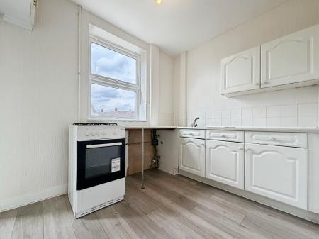 3 bedroom Semi-detached house to let in Barrie Crescent, Firth Park, Sheffield, S5