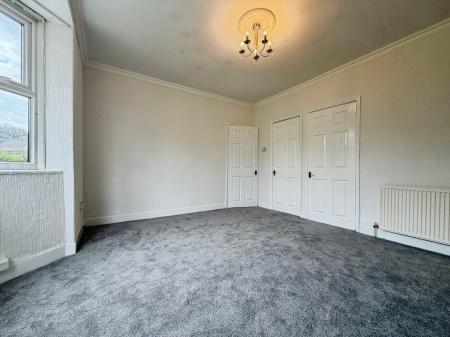 3 bedroom Semi-detached house to let in Barrie Crescent, Firth Park, Sheffield, S5