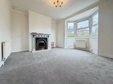 3 bedroom Semi-detached house to let in Barrie Crescent, Firth Park, Sheffield, S5