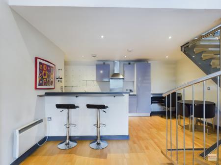 2 bedroom Duplex to let in 211 Ecclesall Road, Ecclesall Road, Sheffield, S11