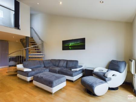 2 bedroom Duplex to let in 211 Ecclesall Road, Ecclesall Road, Sheffield, S11