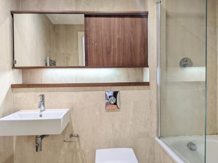 1 bedroom Apartment to let in St Pauls Square, City Centre, Sheffield, S1