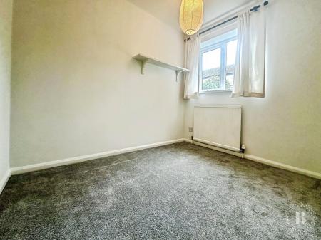2 bedroom Flat to let in Belmonte Gardens, Norfolk Park, Sheffield, S2