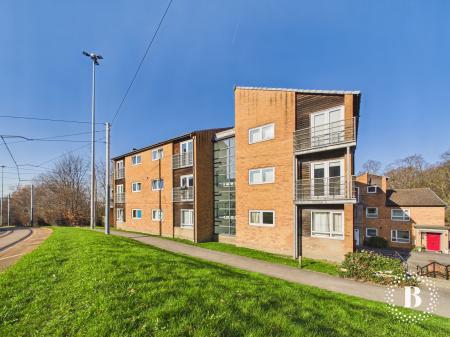 2 bedroom Apartment for sale in Beeches Bank, Norfolk Park, Sheffield, S2