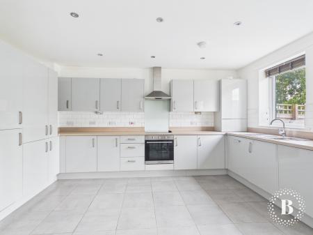 3 bedroom Semi-detached house for sale in Mersey Way, Norfolk Park, Sheffield, S2