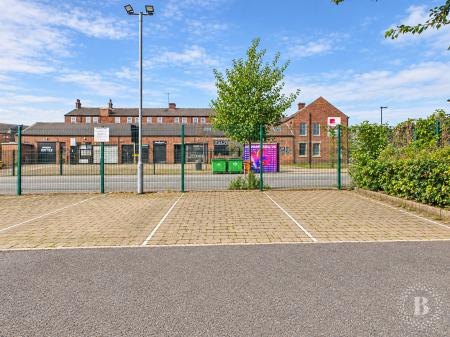 2 bedroom Flat for sale in Penistone House, 5 Adelaide Lane, Kelham Island, Sheffield, S3