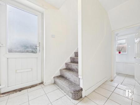 2 bedroom Semi-detached house to let in Burns Road, Dinnington, Sheffield, S25