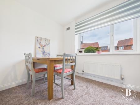 2 bedroom Semi-detached house to let in Burns Road, Dinnington, Sheffield, S25