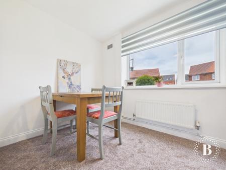 2 bedroom Semi-detached house to let in Burns Road, Dinnington, Sheffield, S25