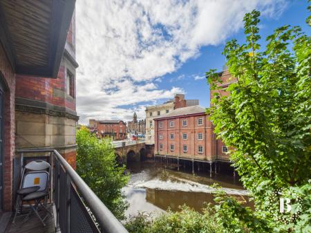 2 bedroom Apartment for sale in 1 Nursery Street, City Centre, Sheffield, S3