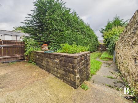 2 bedroom End of terrace house to let in Norris Road, Malin Bridge, Sheffield, S6