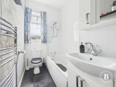 3 bedroom Terraced House for sale in Clough Road, City Centre, Sheffield, S1