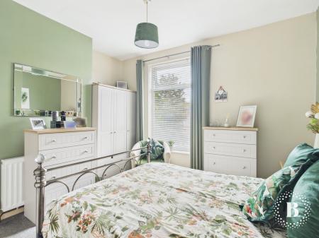 3 bedroom Terraced House for sale in Clough Road, City Centre, Sheffield, S1