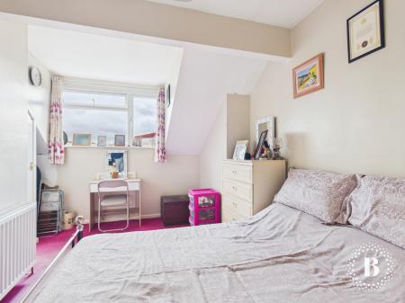 3 bedroom Terraced House for sale in Clough Road, City Centre, Sheffield, S1