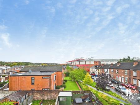3 bedroom Terraced House for sale in Clough Road, City Centre, Sheffield, S1