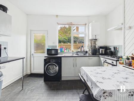 3 bedroom Terraced House for sale in Chippinghouse Road, Sharrow, Sheffield, S8