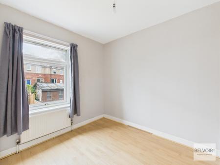 3 bedroom Semi-detached house to let in Hastilar Road South, Richmond, Sheffield, S13
