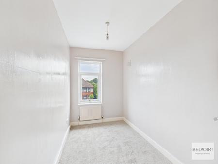 3 bedroom Semi-detached house to let in Hastilar Road South, Richmond, Sheffield, S13