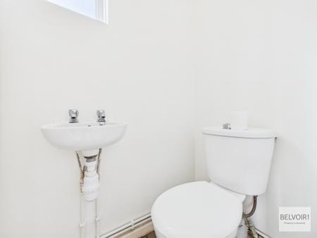 3 bedroom Semi-detached house to let in Hastilar Road South, Richmond, Sheffield, S13