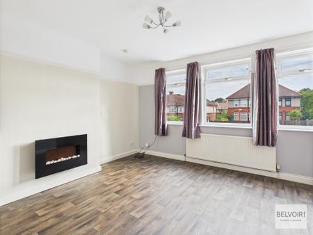 3 bedroom Semi-detached house to let in Hastilar Road South, Richmond, Sheffield, S13