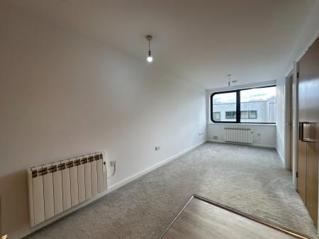 1 bedroom Apartment for sale in Bentham Close, Swindon, SN5