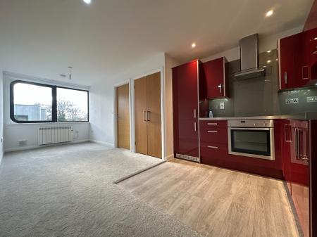 1 bedroom Apartment for sale in Bentham Close, Swindon, SN5