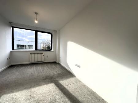 1 bedroom Apartment for sale in Bentham Close, Swindon, SN5