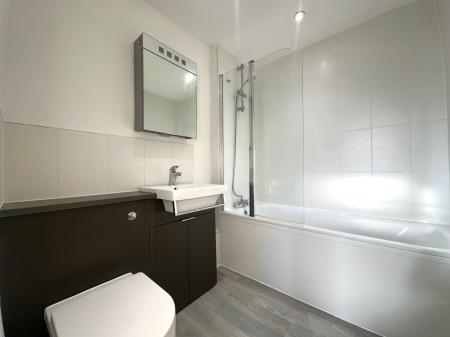 1 bedroom Apartment for sale in Bentham Close, Swindon, SN5