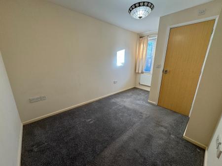 2 bedroom Ground floor maisonette for sale in Ermin Mews, Stratton St Margaret, Swindon, SN3