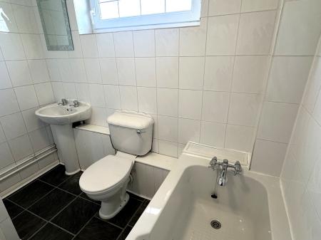 3 bedroom Terraced House for sale in Ridge Nether Moor, Swindon, SN3