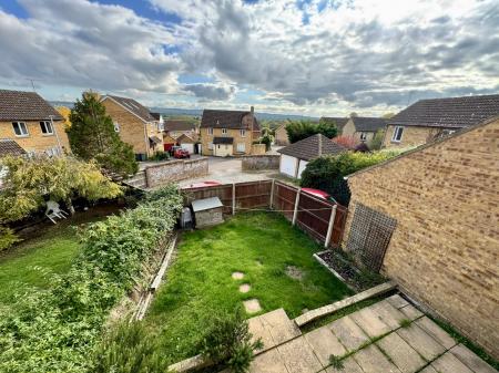 3 bedroom Semi-detached house for sale in Orchard Mead, Royal Wootton Bassett, SN4