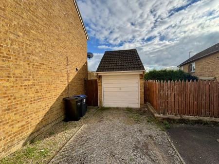 3 bedroom Semi-detached house for sale in Orchard Mead, Royal Wootton Bassett, SN4