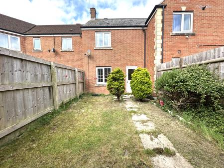 2 bedroom Terraced House for sale in Ulysses Road, Oakhurst, Swindon, SN25