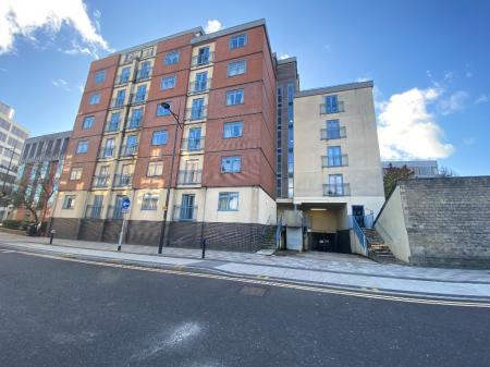 Wellington Street, Central, Swindon, SN1