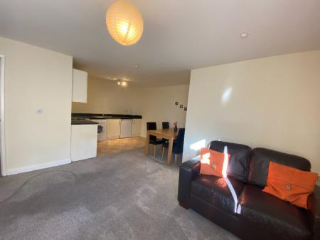 1 bedroom Flat for sale in Wellington Street, Central, Swindon, SN1