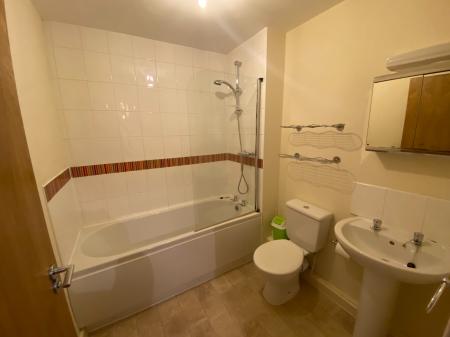 1 bedroom Flat for sale in Wellington Street, Central, Swindon, SN1