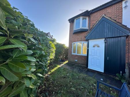 Woodbury Close, Nine Elms, Swindon, SN5