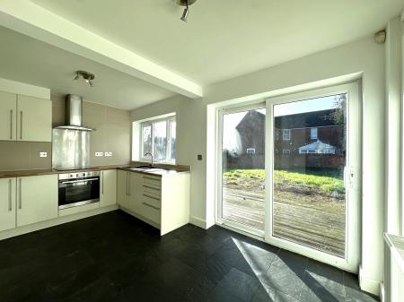 4 bedroom Link detached house for sale in Cameron Close, Stratton St Margaret, Swindon, SN3