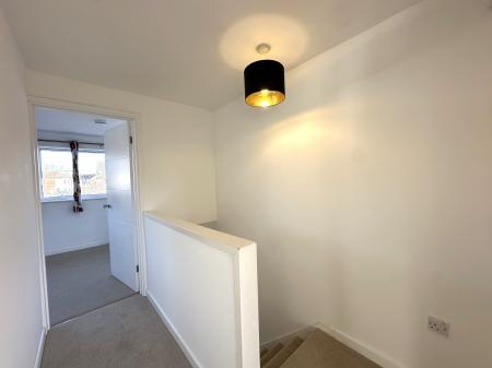 4 bedroom Link detached house for sale in Cameron Close, Stratton St Margaret, Swindon, SN3